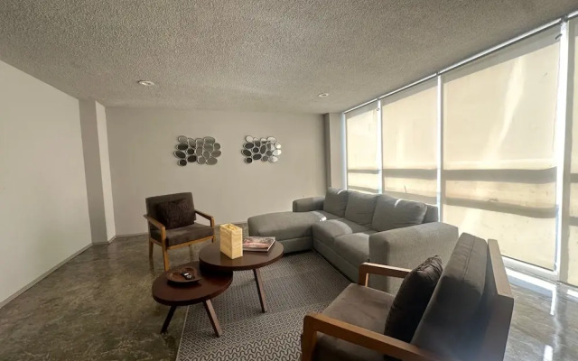 Modern Polanco Stay - Parking- Elevator- Sleeps 10