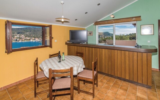 Amazing Home in Vinisce With Wifi and 2 Bedrooms