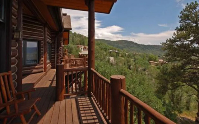 Ponderosa 6 Br Home by RedAwning