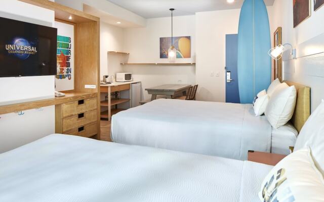 Universal's Endless Summer - Dockside Inn & Suites