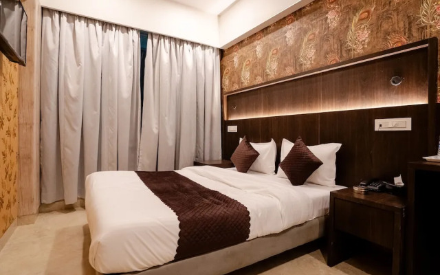 Hotel Grand Seasons