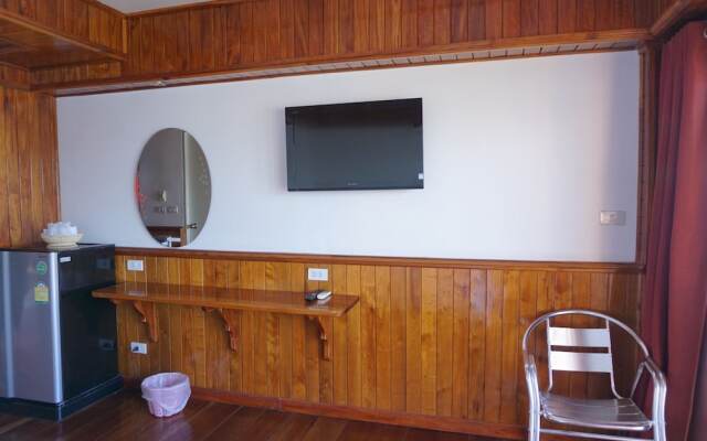 Suksomboon Hotel Chiangkhan