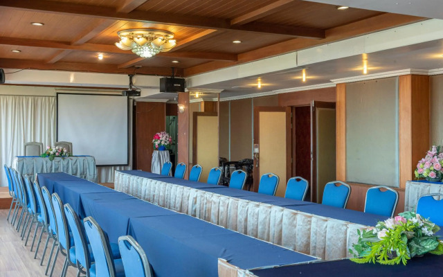 Nonthaburi Palace Hotel