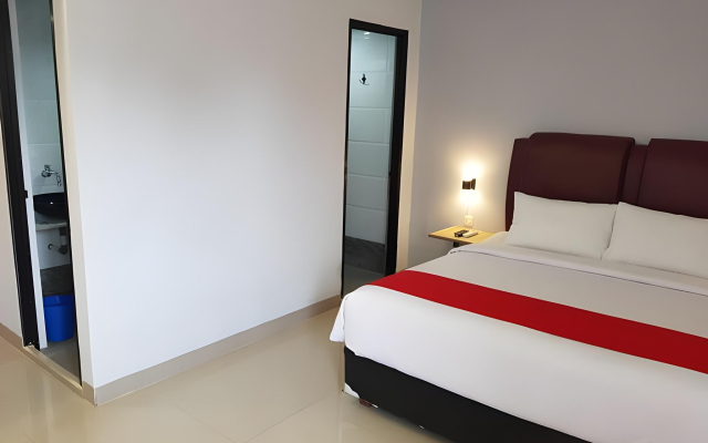 MJ s Hotel