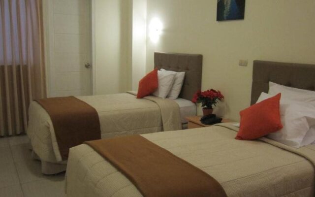 Plaza Real Hotel