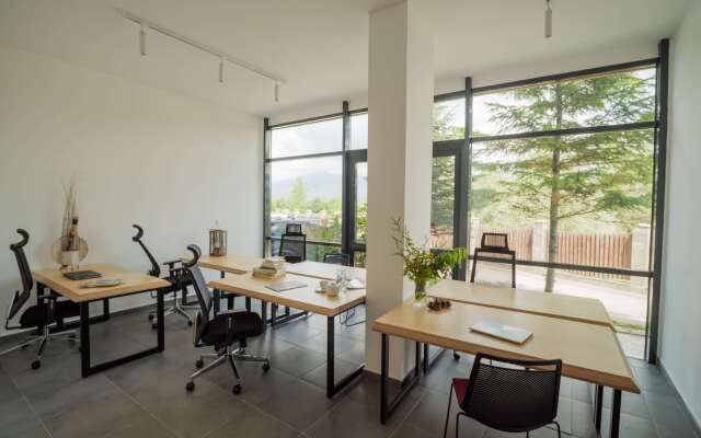 Local Stay Hotel, BEST WESTERN Signature Collection