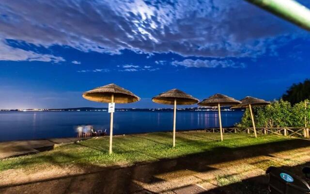 Verde Blu Lakefront Boutique Holiday Apartments Trevignano Romano