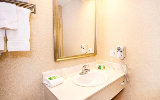 Holiday Inn Hinton by IHG