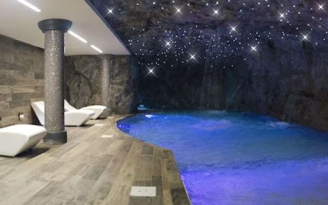 National Park Hotel & Spa