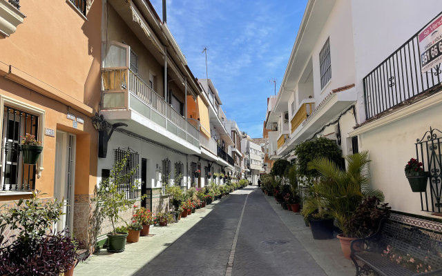 Entire rental unit- close to all amenities - Riviera del Sol - CS136