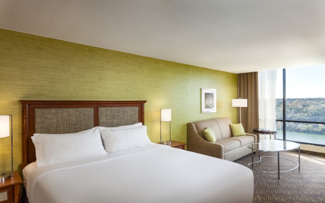 Holiday Inn Austin -Town Lake by IHG - Image 5