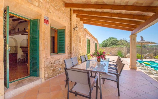 Villa with 4 Bedrooms in Illes Balears, with Private Pool, Enclosed Garden And Wifi - 14 Km From the Beach