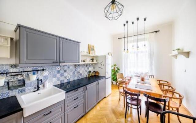 Harry Potter's apartment in Prague center