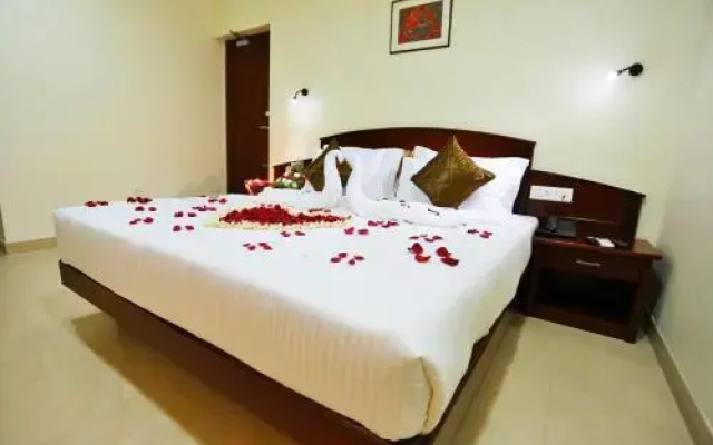 Hotel white city