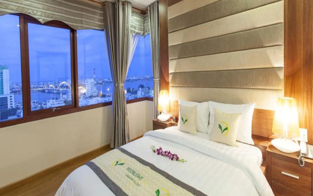 Moonlight Da Nang Hotel