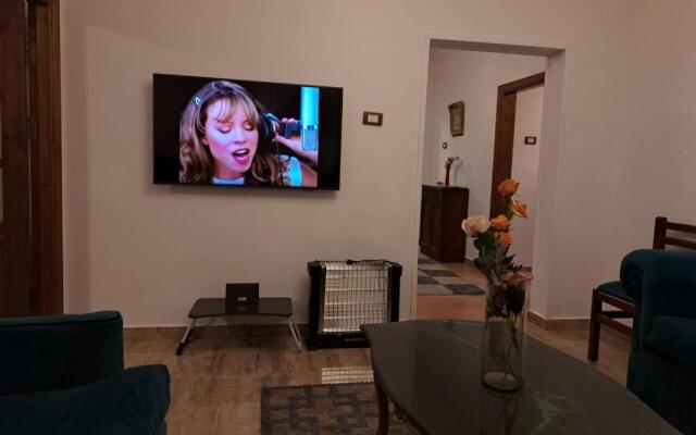 Three bedrooms apartment Nile view maadi