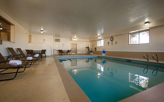 Best Western Inn & Suites
