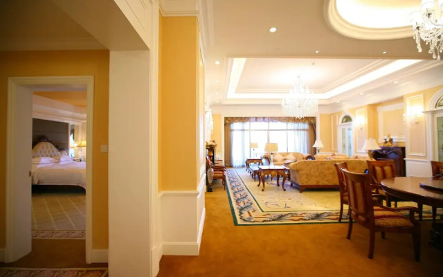 Anqing Country Garden Phoenix Hotel