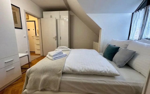 Charming City Loft Apartment With Free Parking