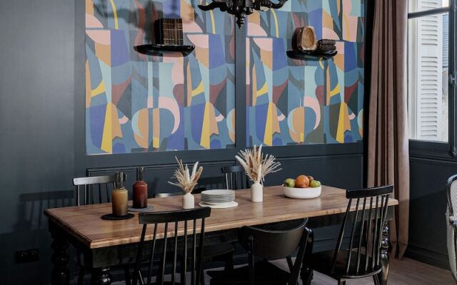 Hôtel Corneille - Entrée autonome, réception en ligne -Encore Mieux