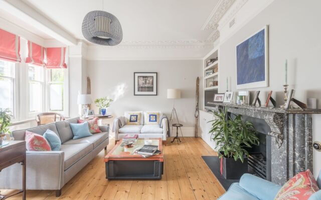 Beautiful Family home in Putney