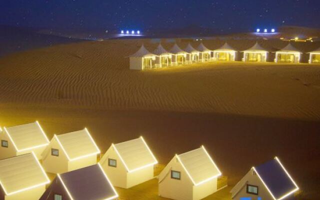 Shapotou No.66 Desert Camping Base