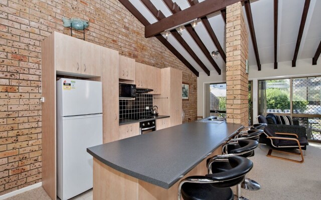 Bay Parklands, 3/2 Gowrie Avenue