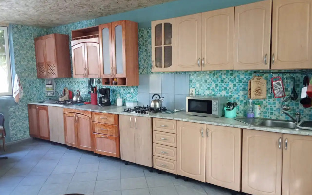 Уют на Львовской