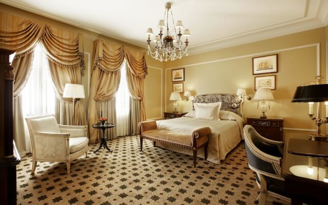 Hotel Grande Bretagne, a Luxury Collection Hotel, Athens