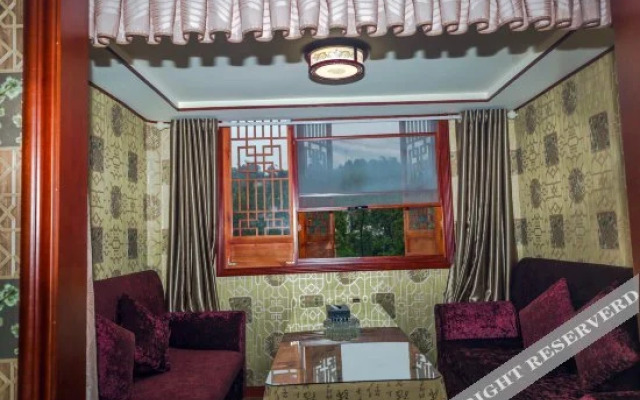 Zuiyang Tianjie Hotel