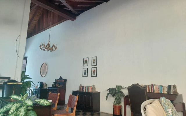 Casa Yoly Hostel Granada