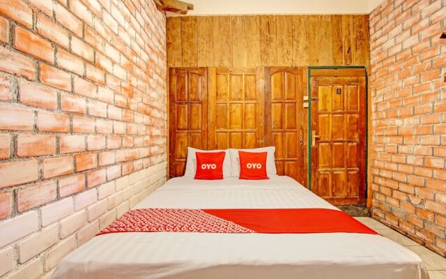 OYO Homes 93598 Omah Baturan Syariah