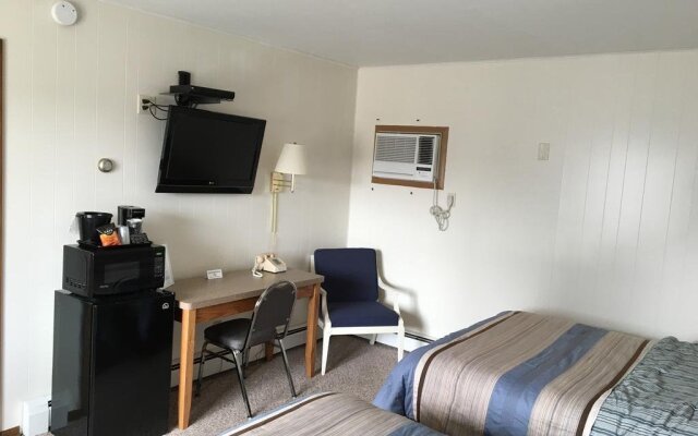 Coho Motel and Suites