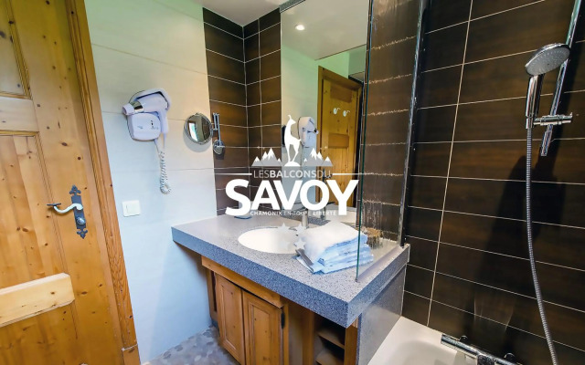 Les Balcons du Savoy