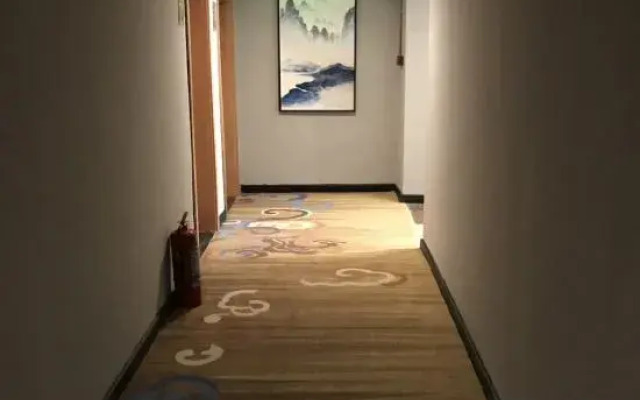 Zhumadian Hawaii Hot Spring Bath Hotel