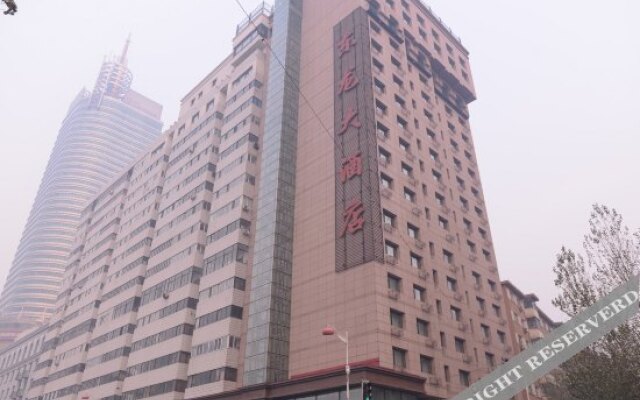 Donglong Hotel