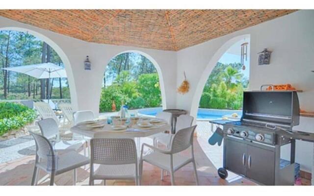 Villa Vale Do Garro 51 Charming V3 Private Pool AC Short Walk To Beach