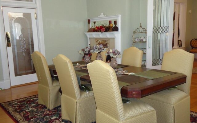 Sandstone Street Bed and Breakfast