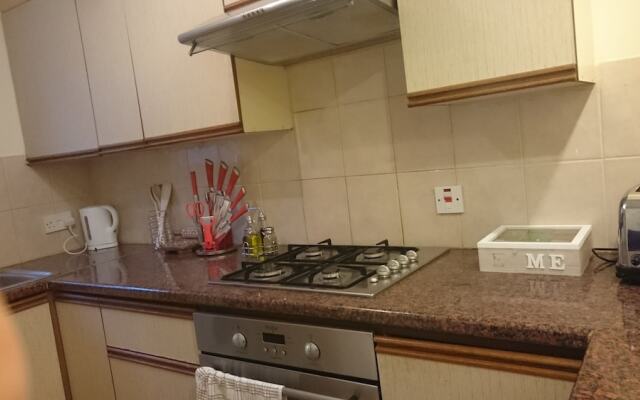 Mayville House Apartment