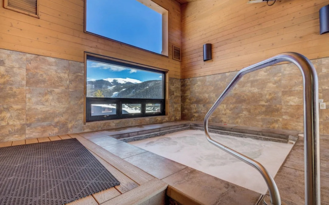 Tennis Townhome #1327 : 2, 225