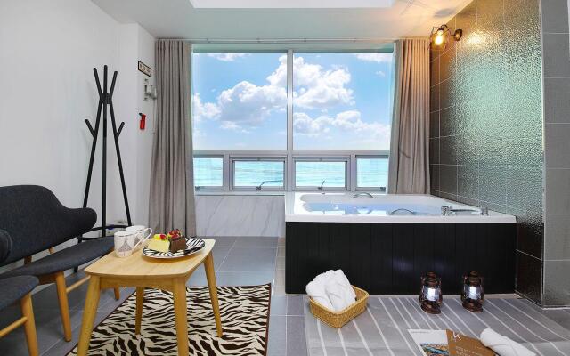 Gangneung Ara Spa Pension