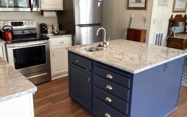 Just Around the Dilly