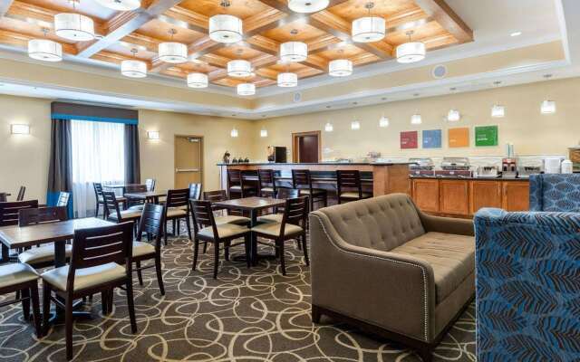 Comfort Suites at Katy Mills