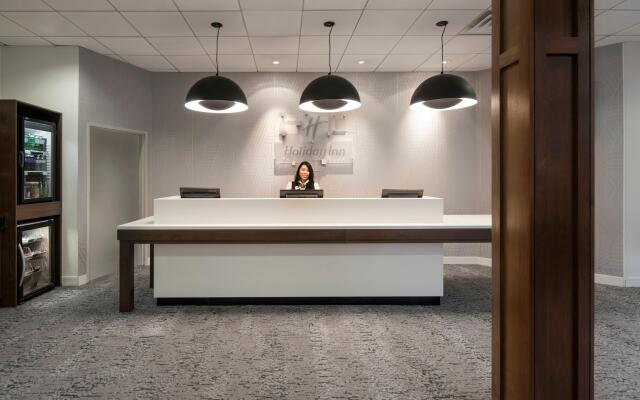 Holiday Inn Montreal Longueuil by IHG