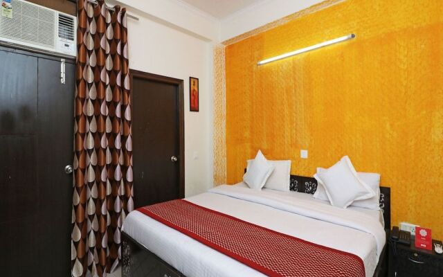 OYO 13046 The City Hospitality