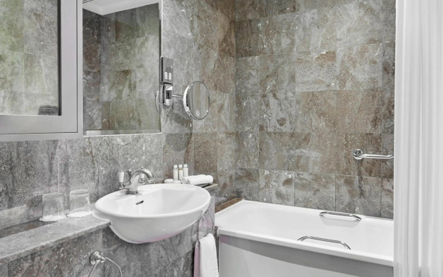 47 Park Street - Grand Residences by Marriott