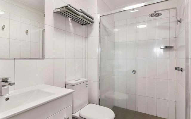 Quality Inn Carriage House