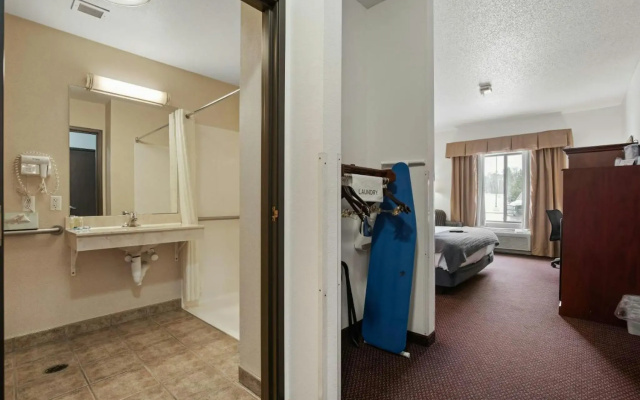Stay USA Hotel & Suites
