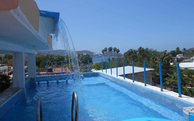 Hotel Corona Zihuatanejo
