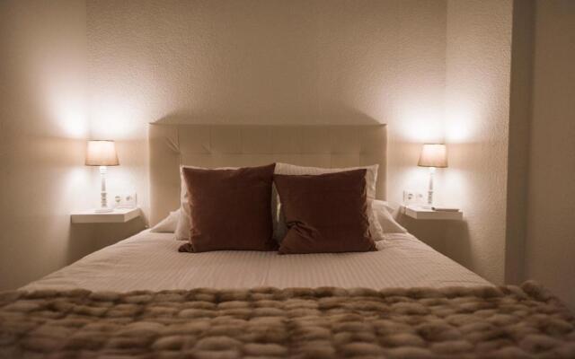 Estudio Plaza de la Laguna by Dulce